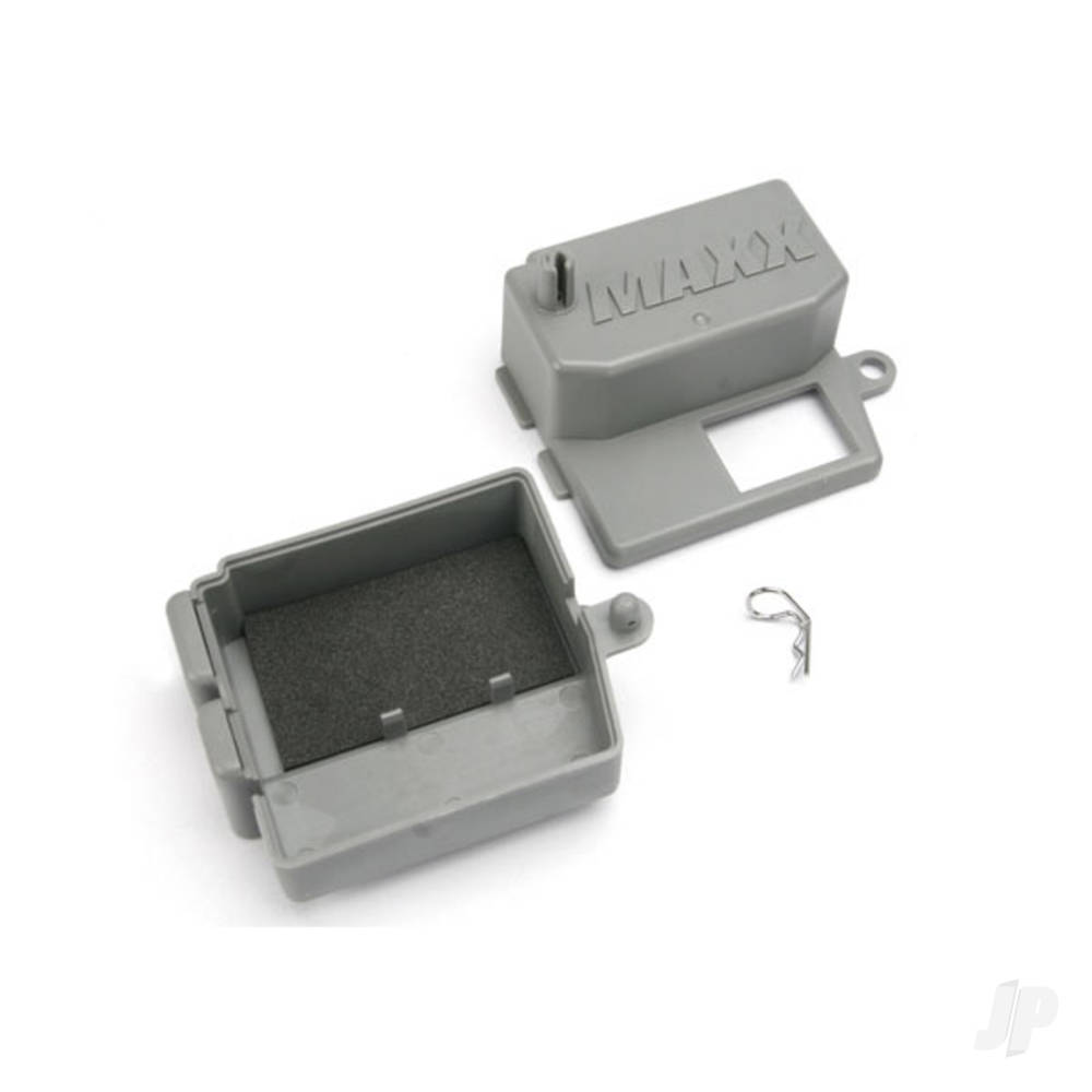 Traxxas Box, receiver (upper and lower halves) / clip (1pc) / foam pad