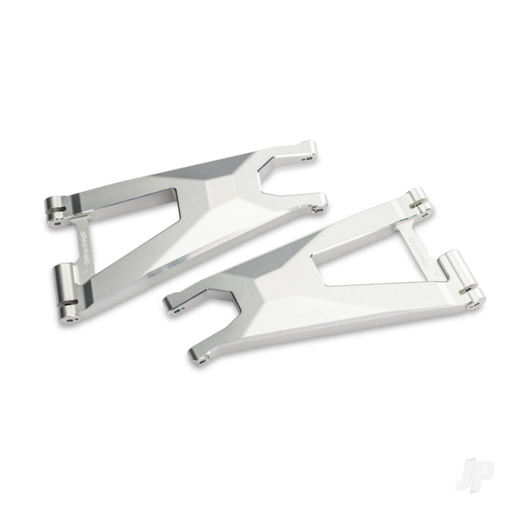 Traxxas Suspension arm, lower (left and right, front) (6061-T6 aluminium, silver-anodised), 3x8mm BCS (with threadlock) (4), 3x6mm BCS (with threadlock) (2)