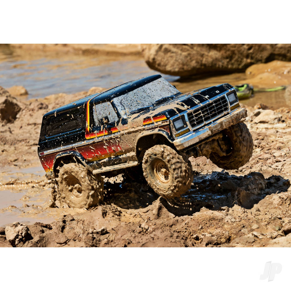 Traxxas TRX-4 1979 Ford Bronco 1:10 4X4 Electric RTD All-Terrain Crawler, Red (+ TQ 2-ch, XL-5 HV, Titan 550, Clipless Body)-9
