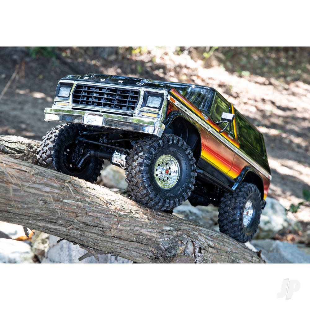 Traxxas TRX-4 1979 Ford Bronco 1:10 4X4 Electric RTD All-Terrain Crawler, Sunset (+ TQ 2-ch, XL-5 HV, Titan 550, Clipless Body)-6