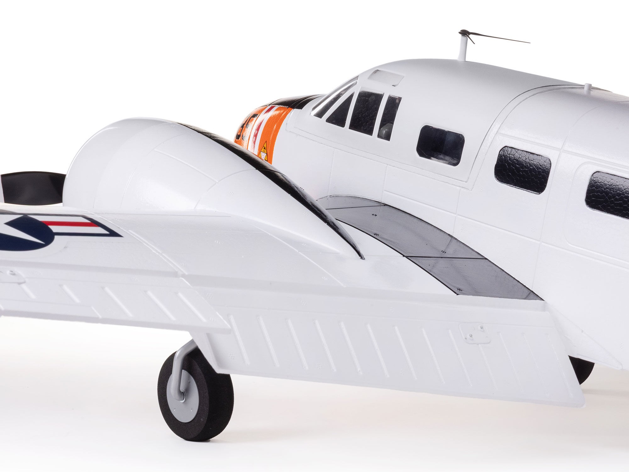 Beechcraft D18/RC-45J 1.5m PNP-10