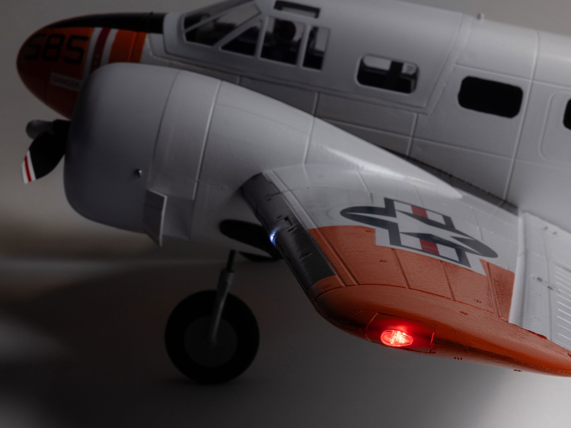 Beechcraft D18/RC-45J 1.5m PNP-13