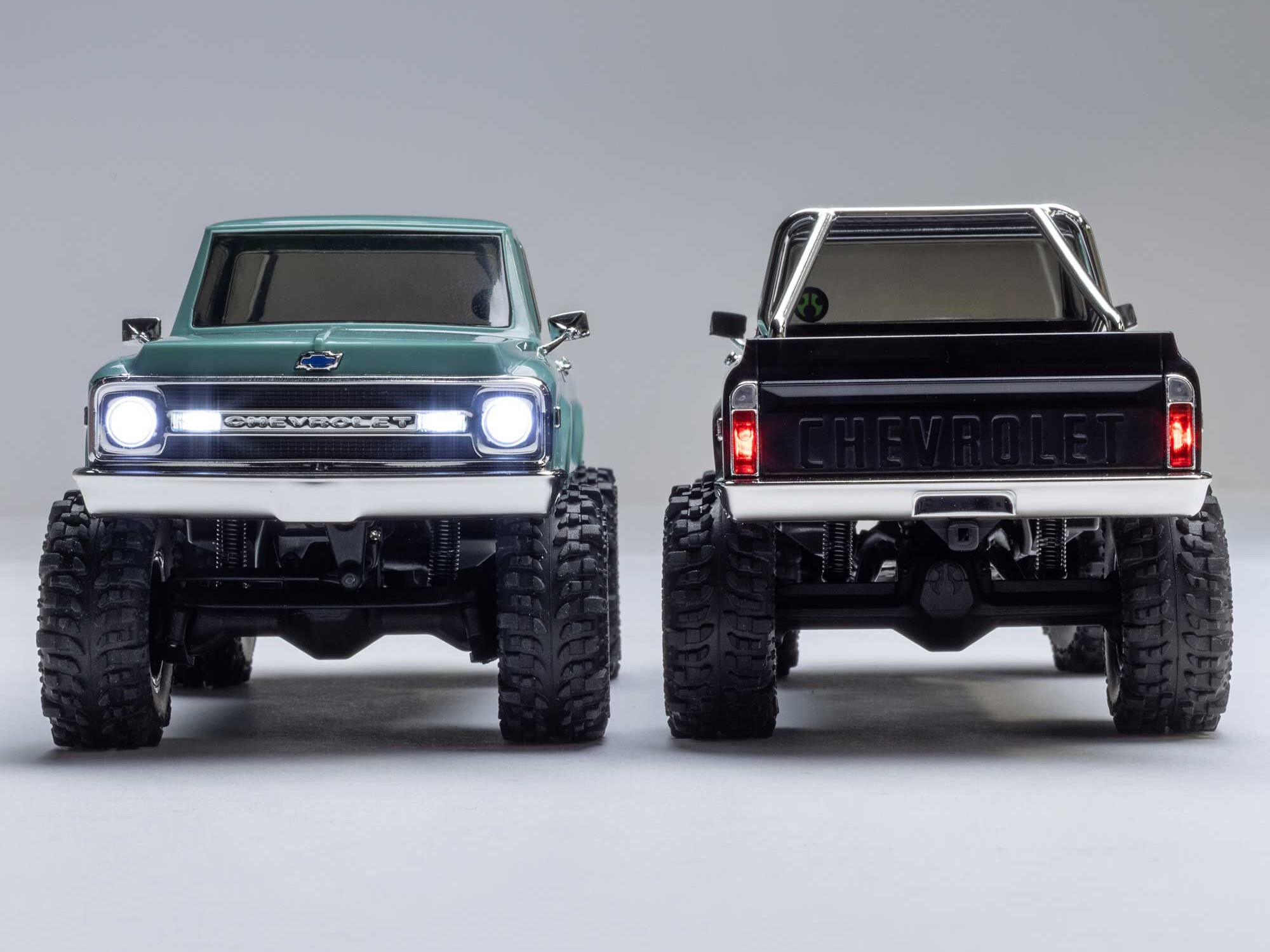 1/30 SCX30 Chevrolet K10 4X4 RTR Rock Crawler Black-11