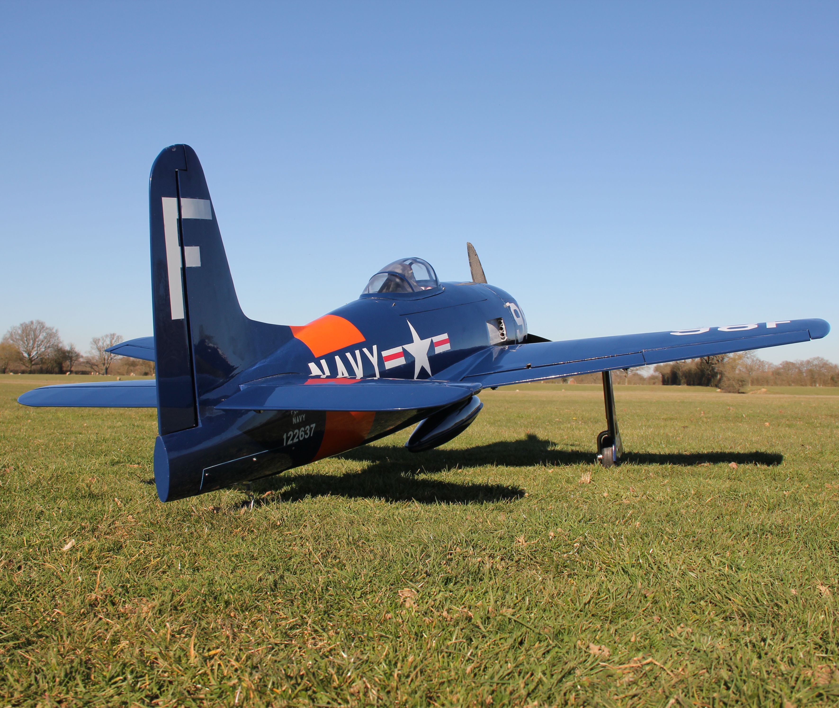 Grumman F8F-2 Bearcat "Navy" 33cc (71in) (SEA-324B)-10