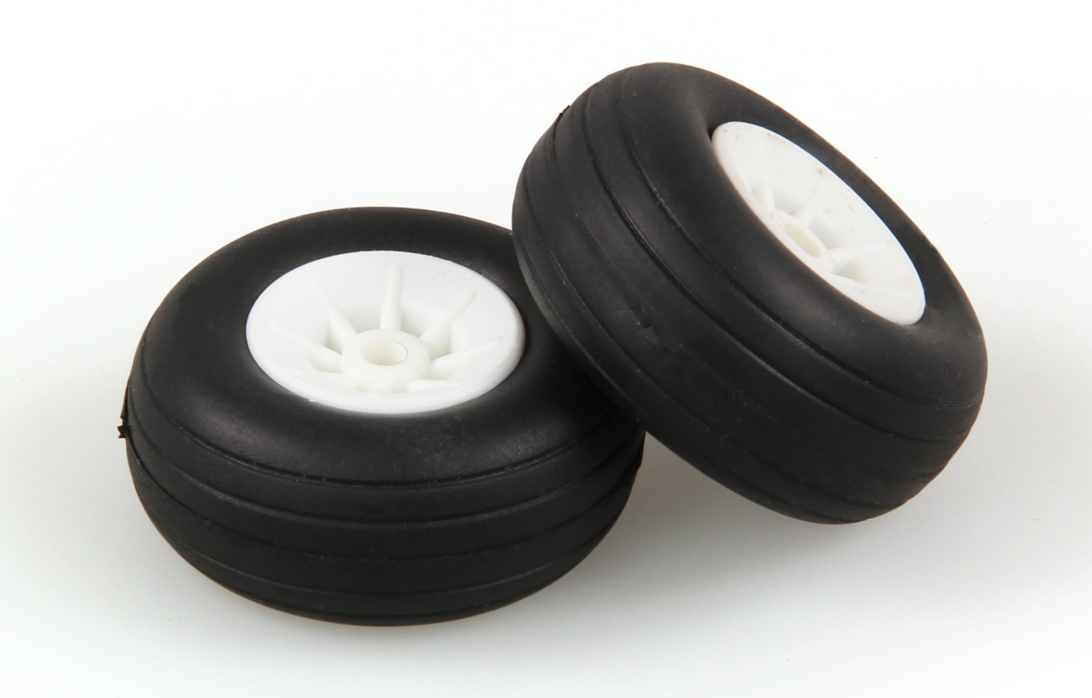 1.1/2in - (37mm) White Wheels (2 pcs)