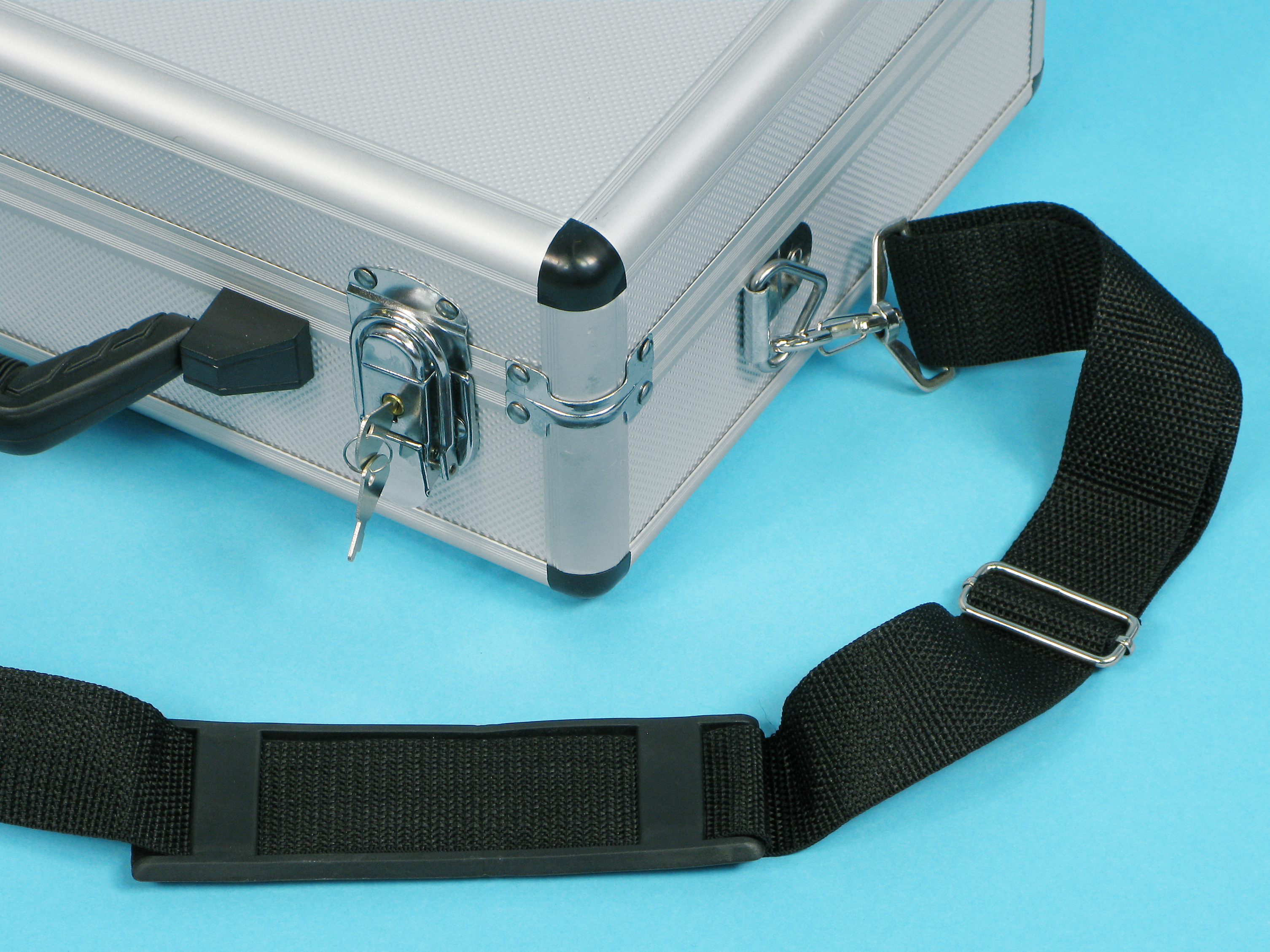 Aluminium Battery And Charger Case-4