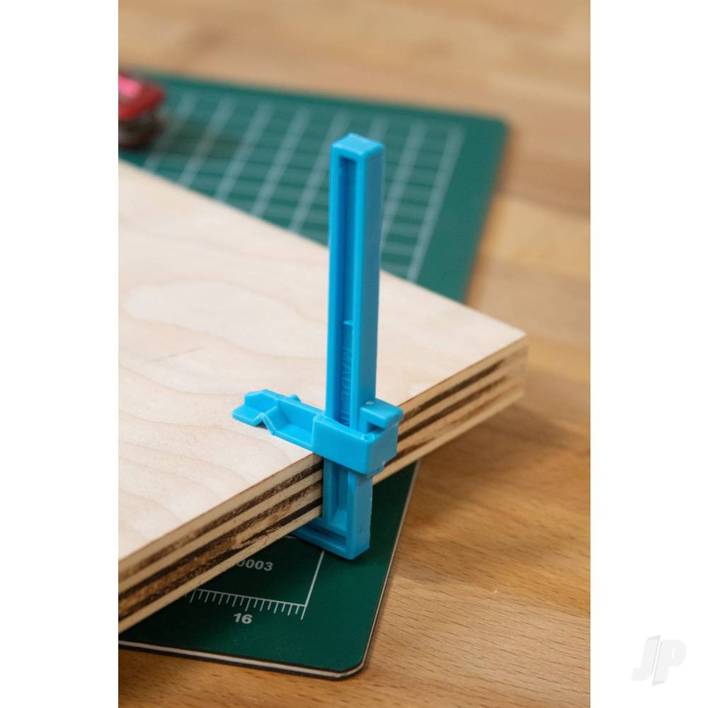 3in Adjustable Plastic Clamp (Carded)-8