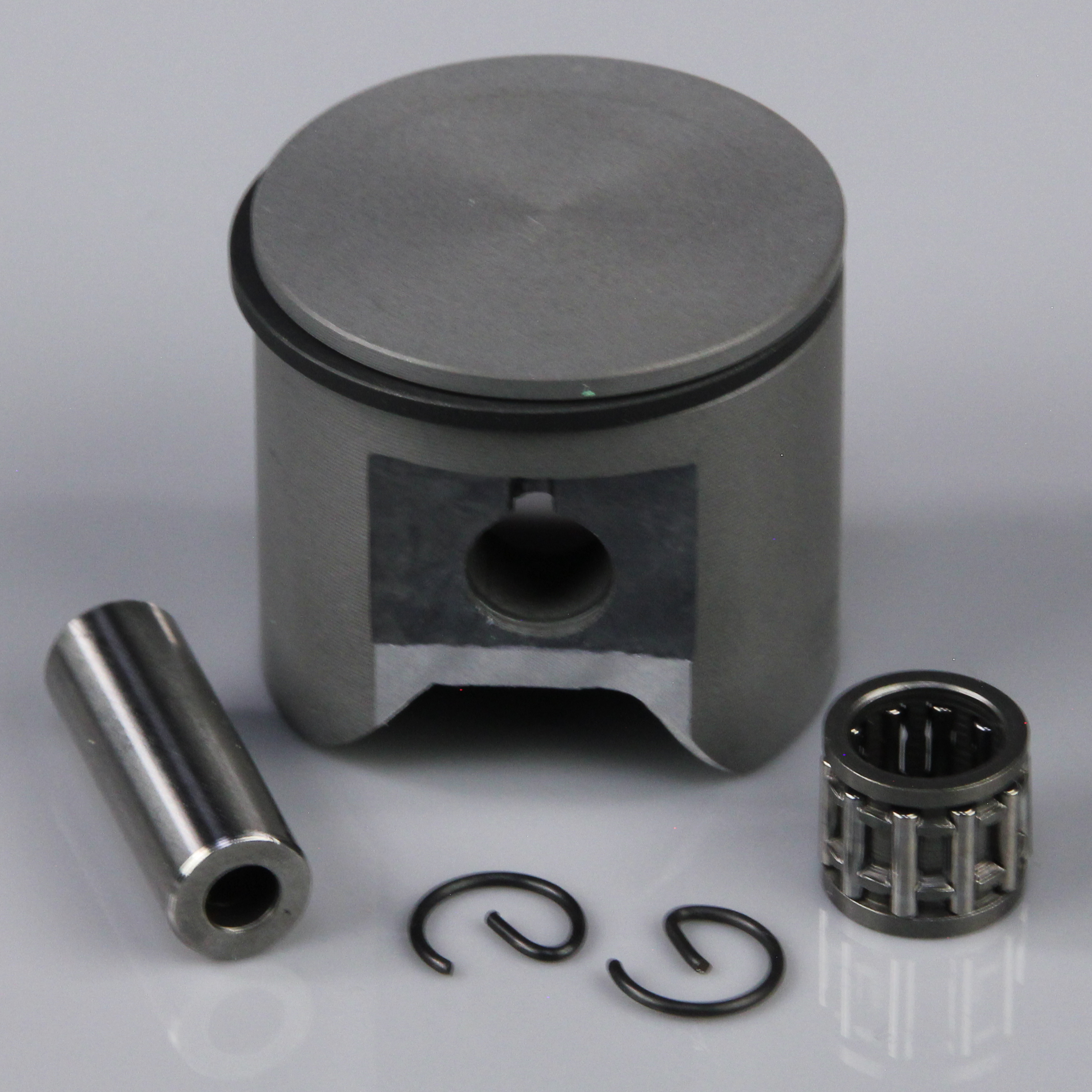 Piston and Accessories including C-Clips / Rings / Gudgeon Bearing and Pin / Spacers (fits 15cc SE)