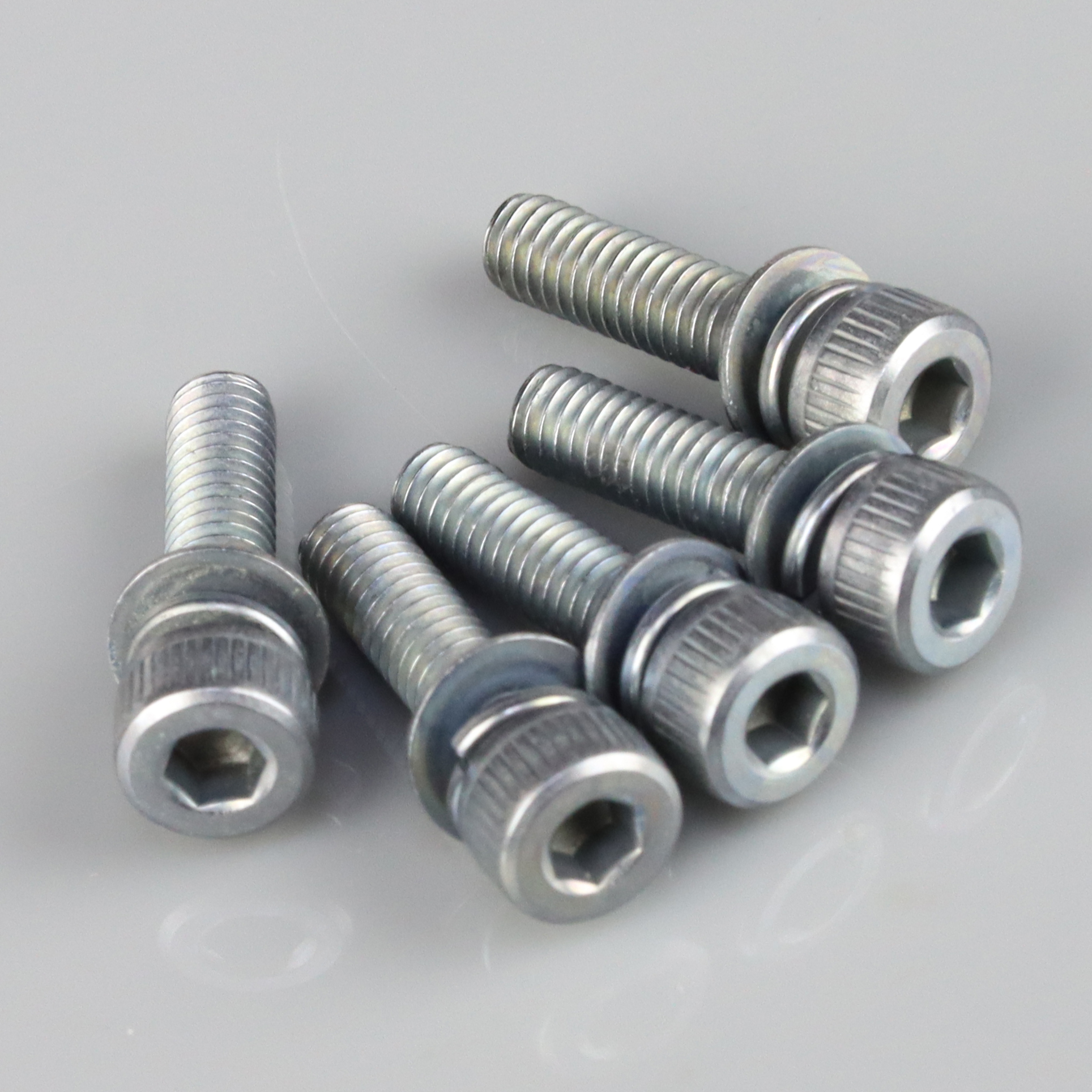 Bolt M4x16mm (5 pcs)-1