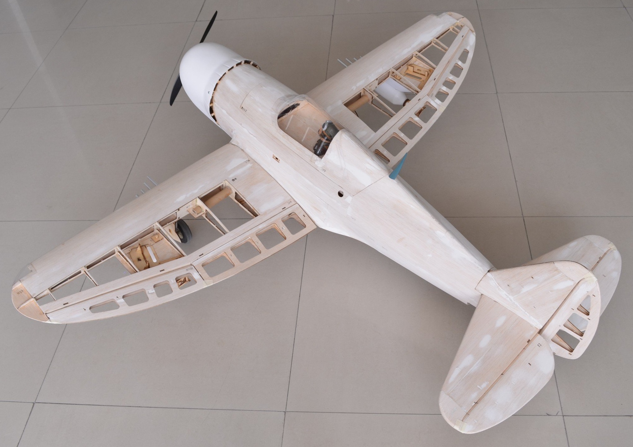 P-47 Thunderbolt Master Scale Kit (15cc) (63.0in) -5