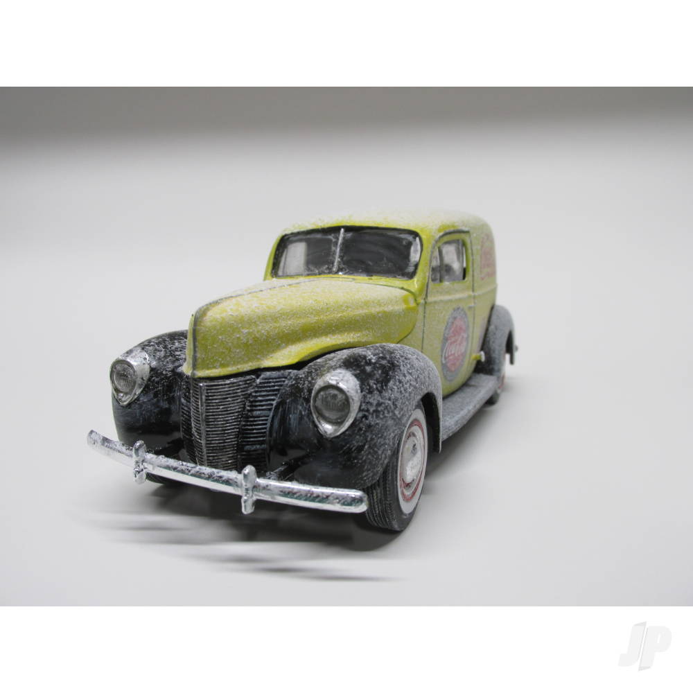 1940 Ford Sedan Delivery (Coca-Cola)-8