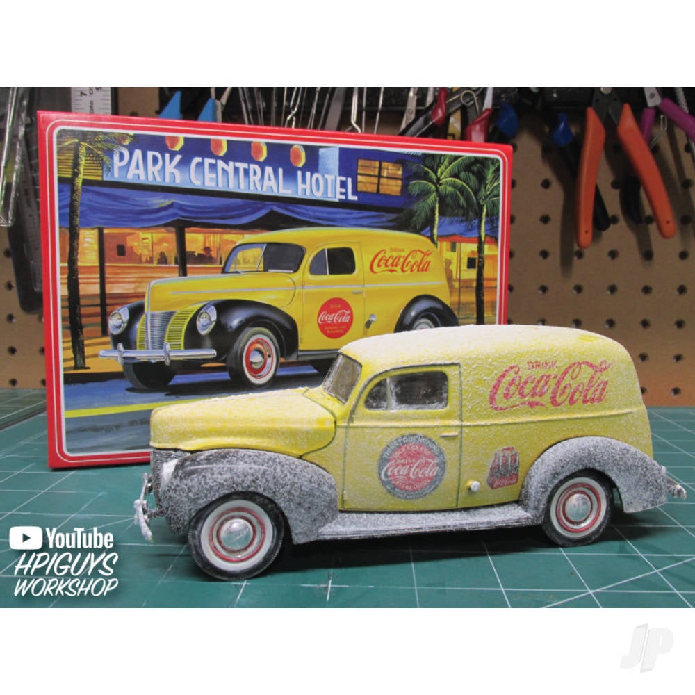 1940 Ford Sedan Delivery (Coca-Cola)-11