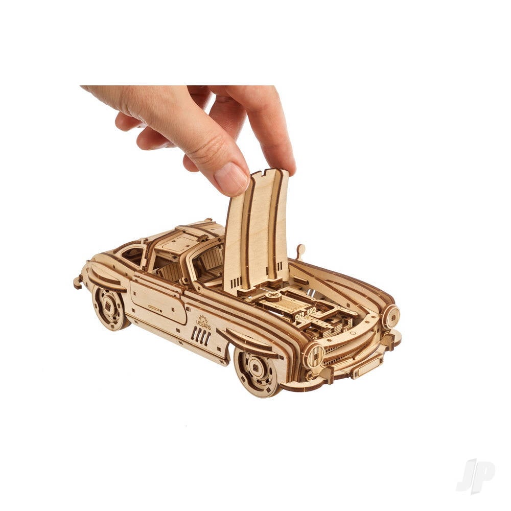 Winged Sports Coupe-8