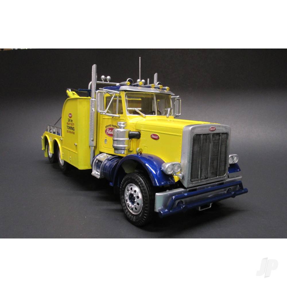Peterbilt 359 Wrecker-13