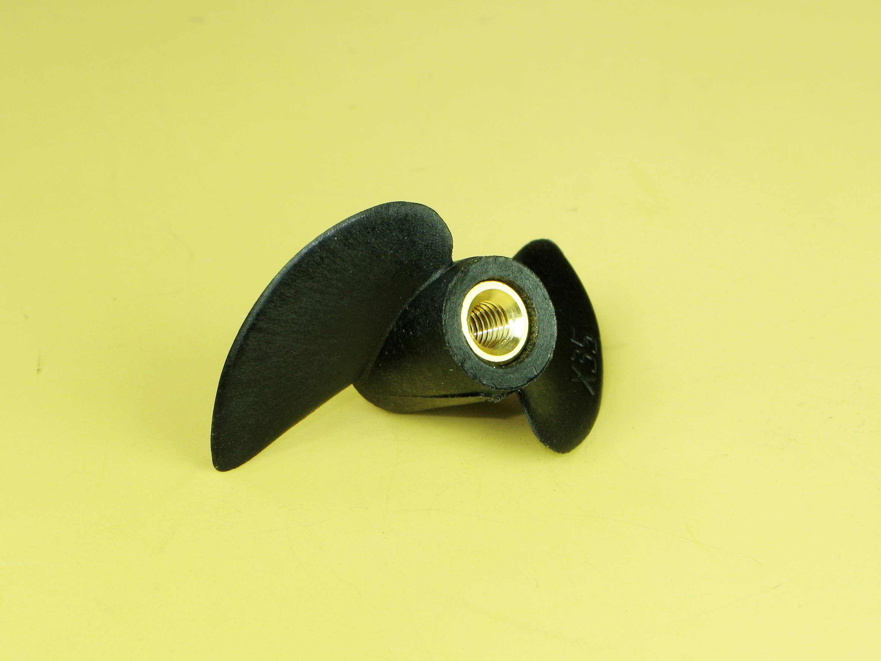 M4 - 35X Boat Propeller-2