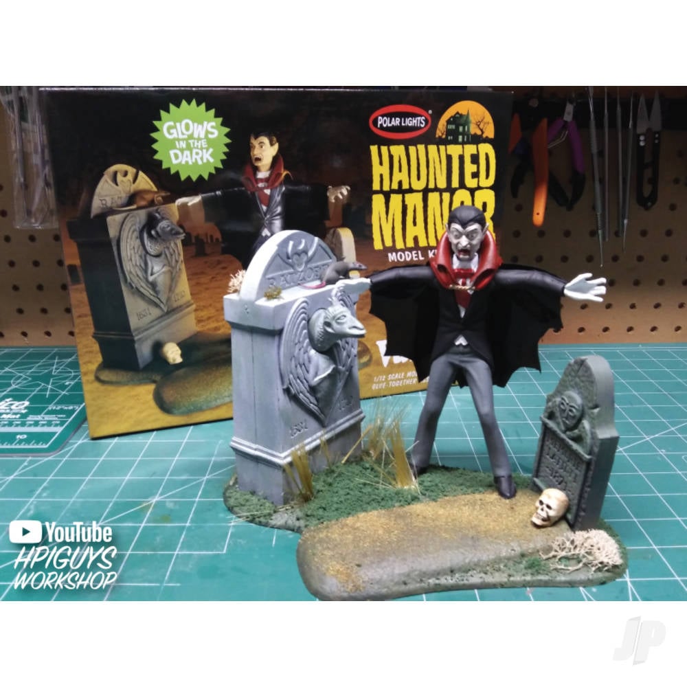 Haunted Manor: Flight of the Vampire-17