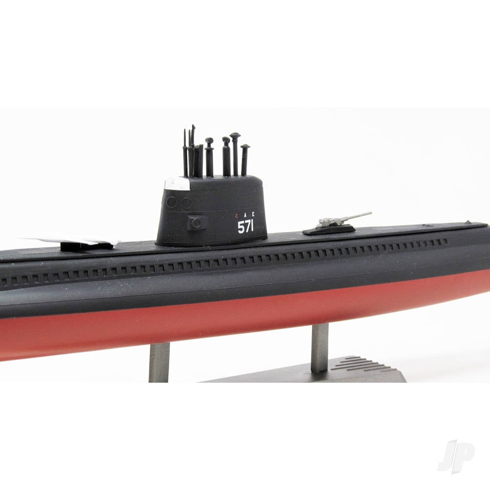 1:300 SSN 571 Nautilus Submarine-6