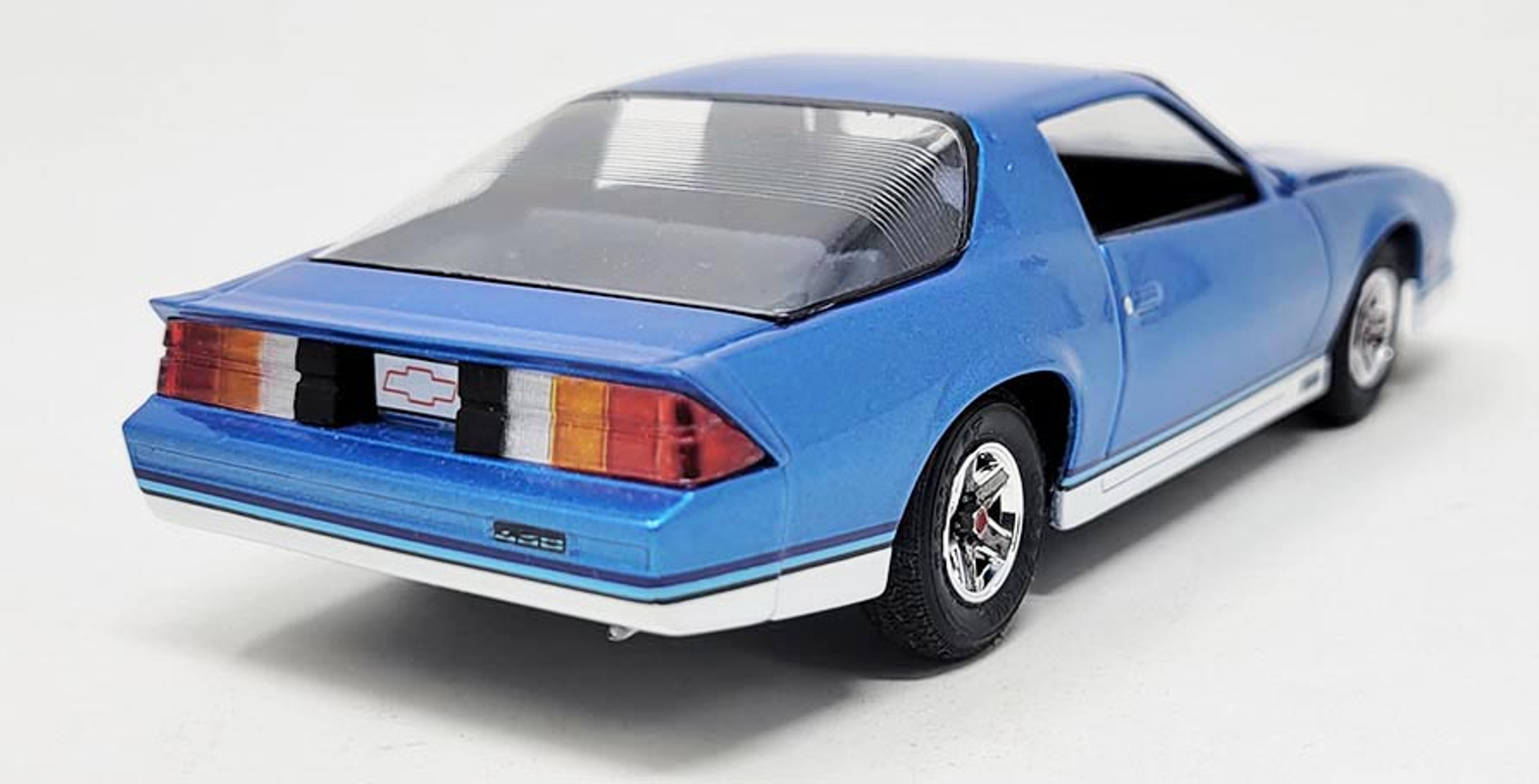 1:32 1982 Chevy Camaro Route 32-5