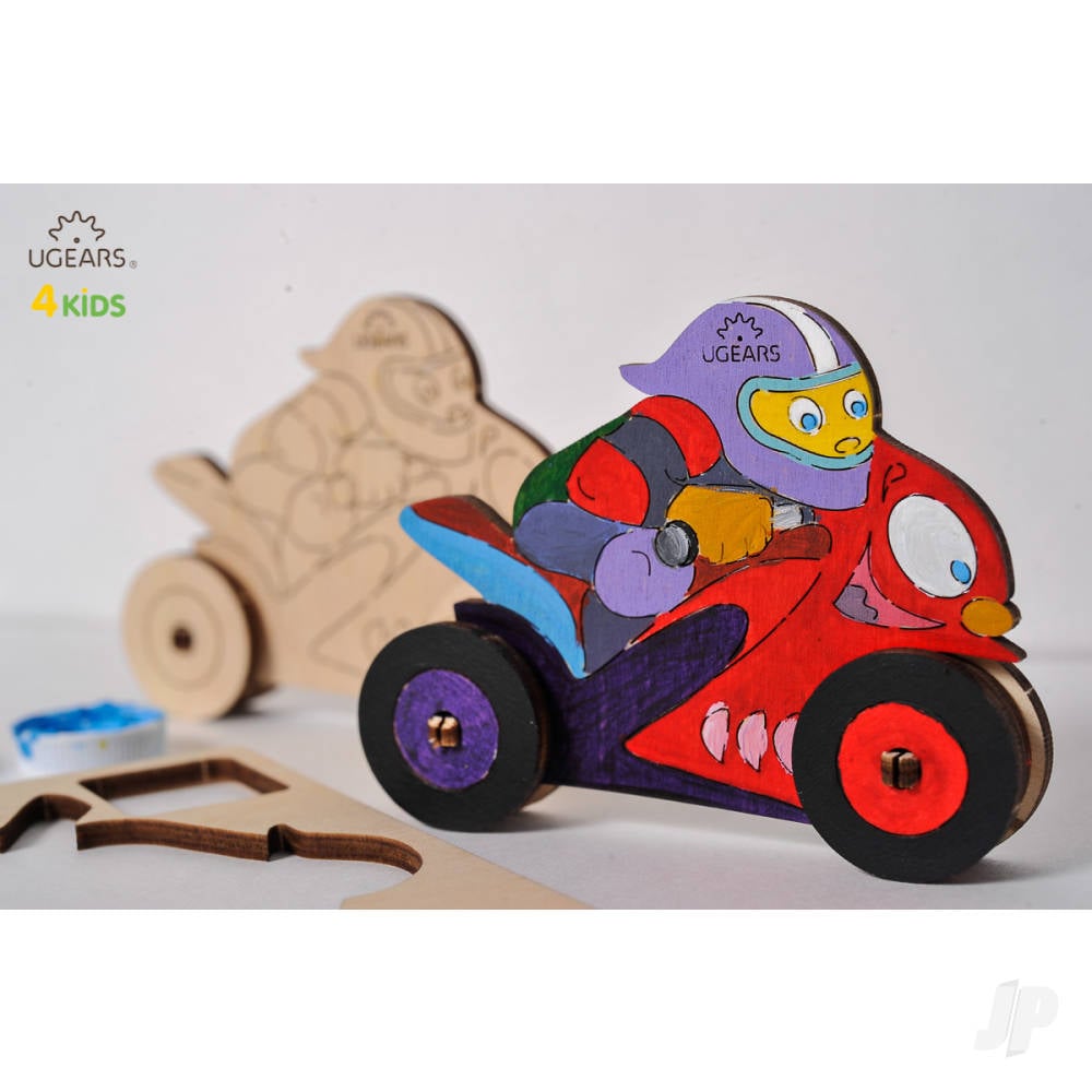 3D Colouring Model Motorcyclist-2