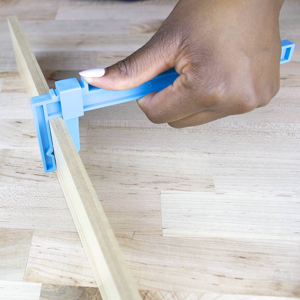 7in Adjustable Plastic Clamp (Carded)-6