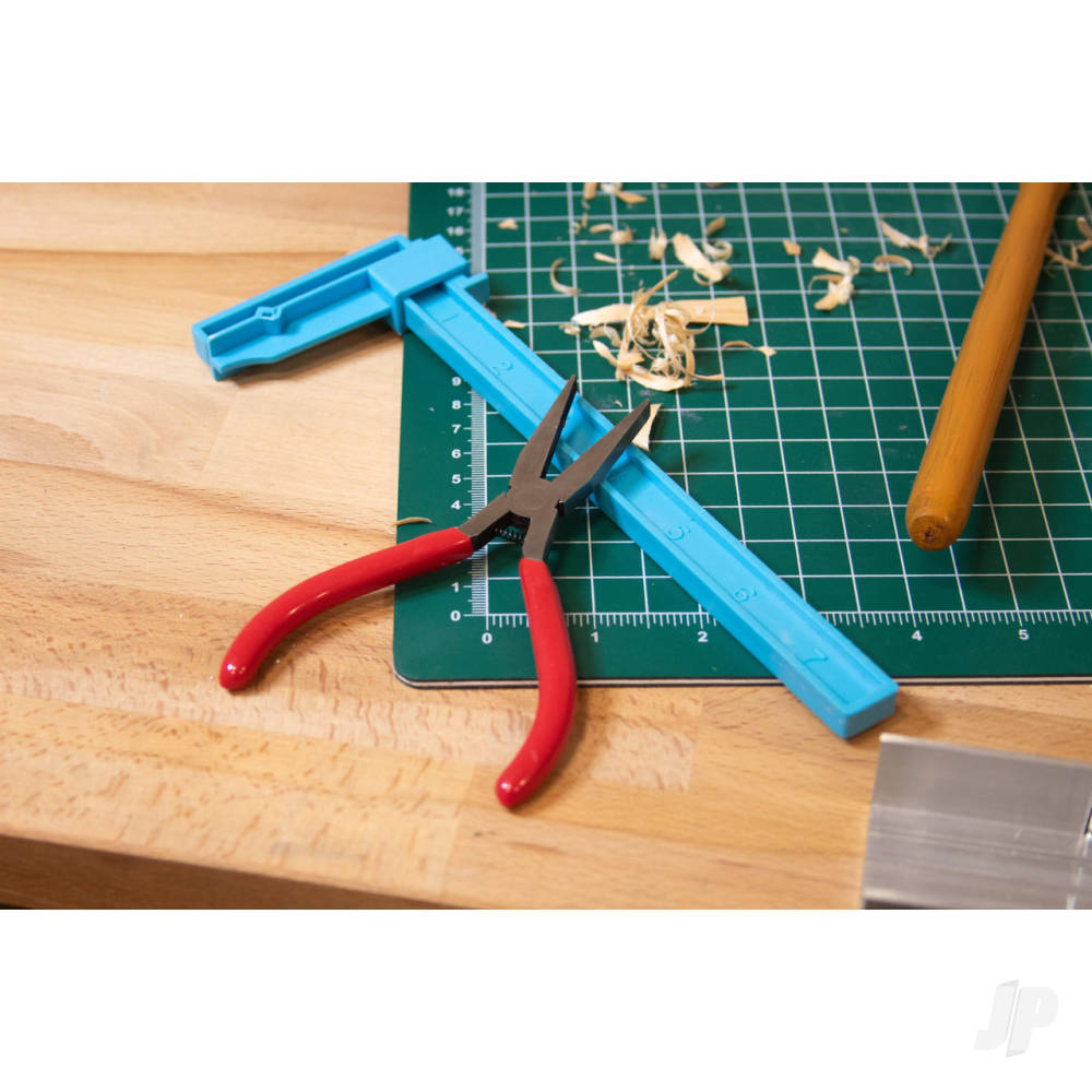 7in Adjustable Plastic Clamp (Carded)-9