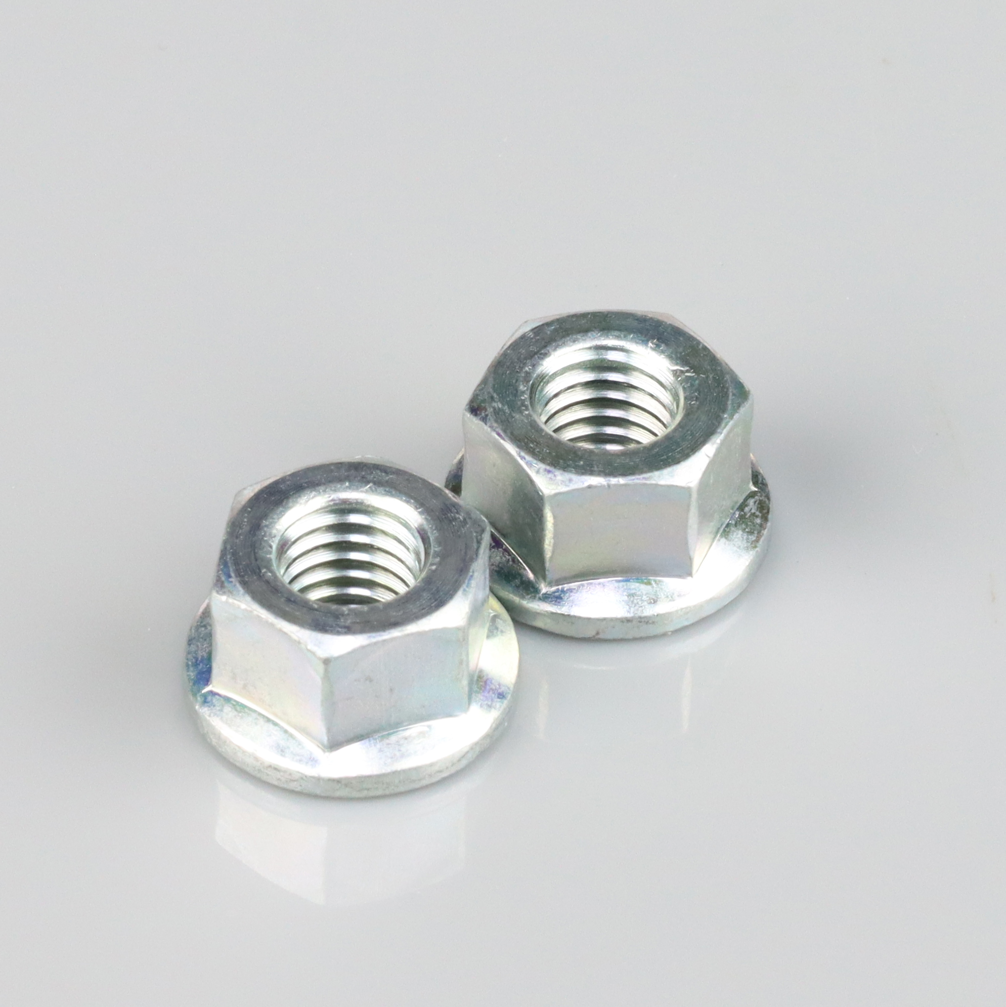 Nut (M8) (2 pcs)