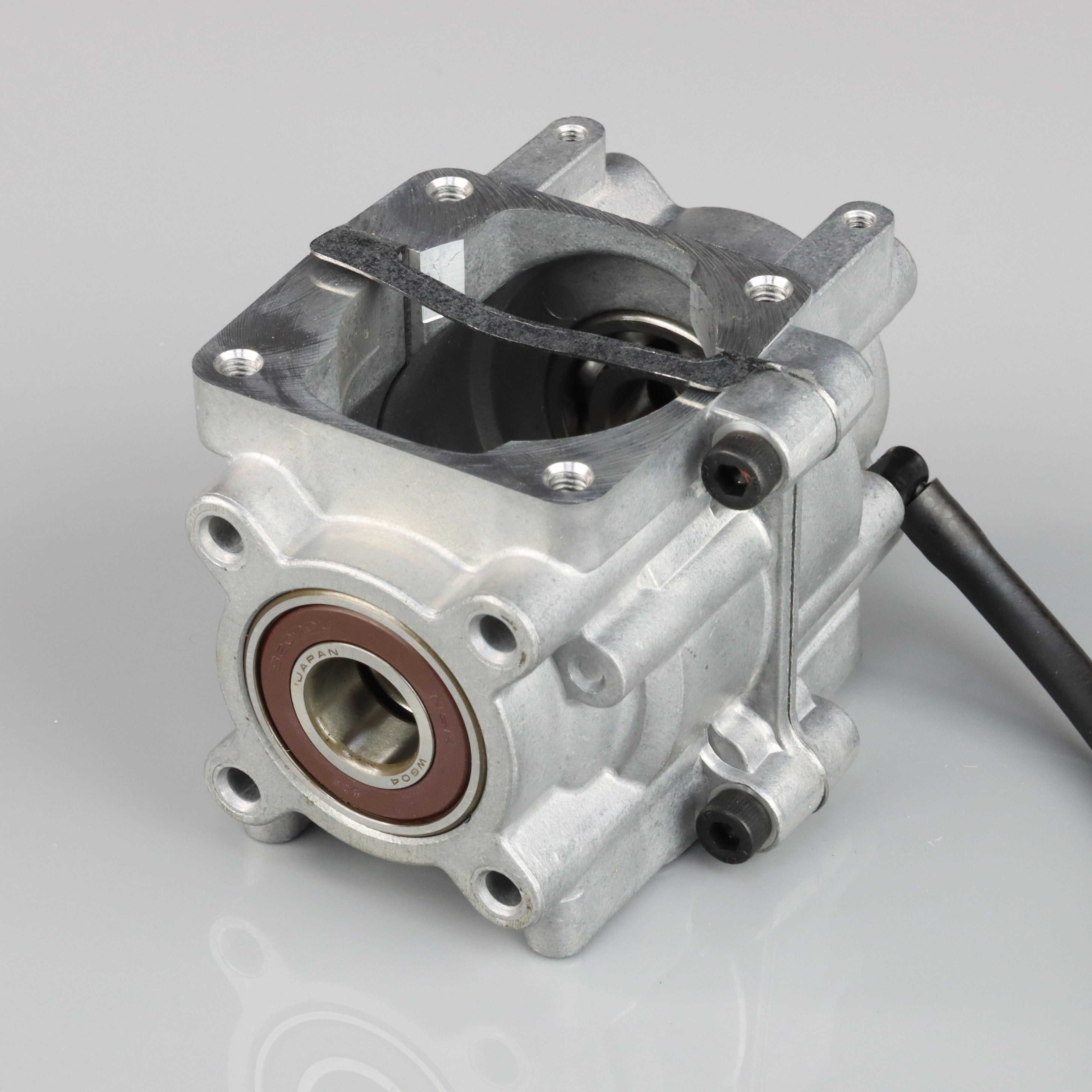 Crankcase Assembly (including Bearings + Seal)
