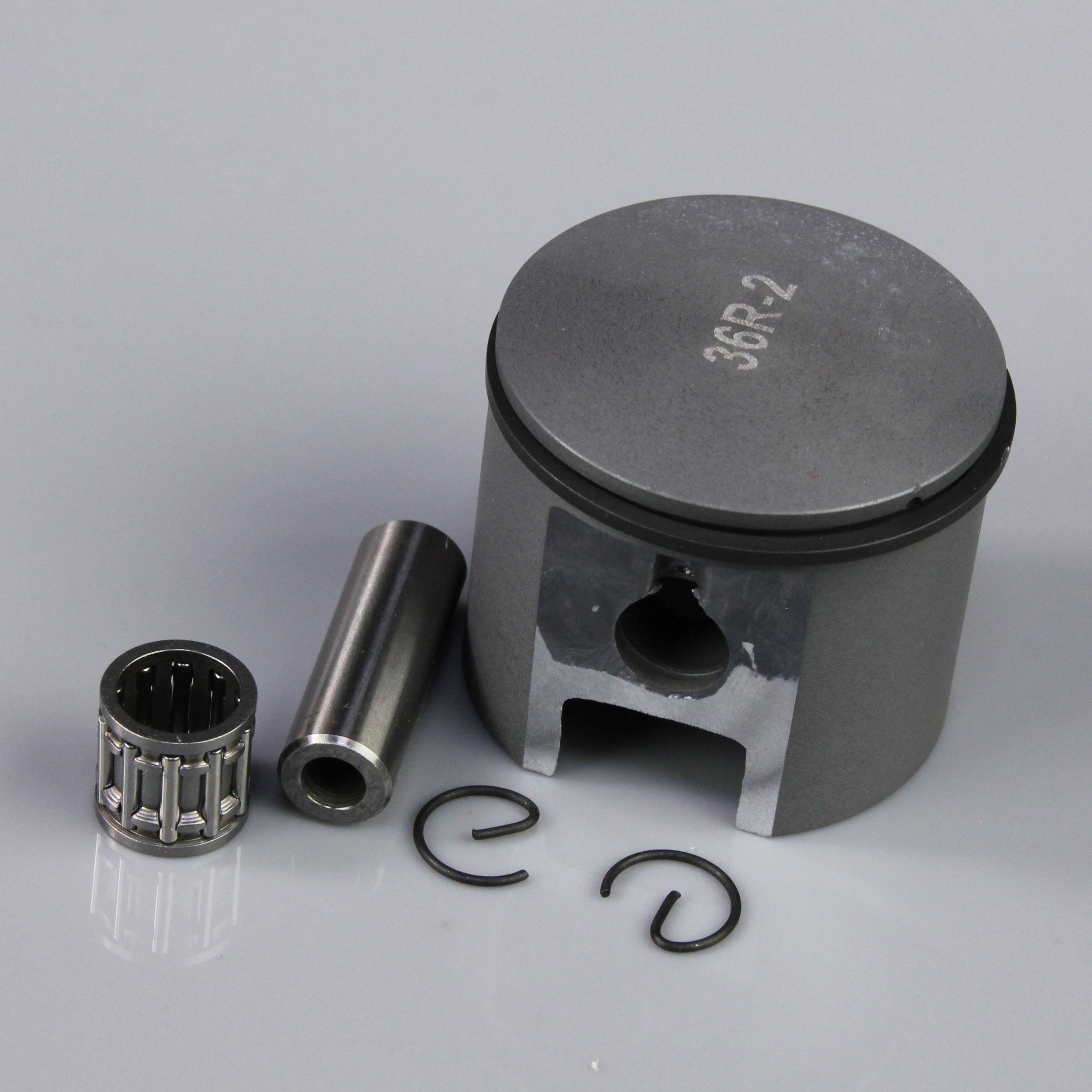 piston-and-accessories-including-c-clips-ring-gudgeon-bearing-and-pin-fits-35cc-se