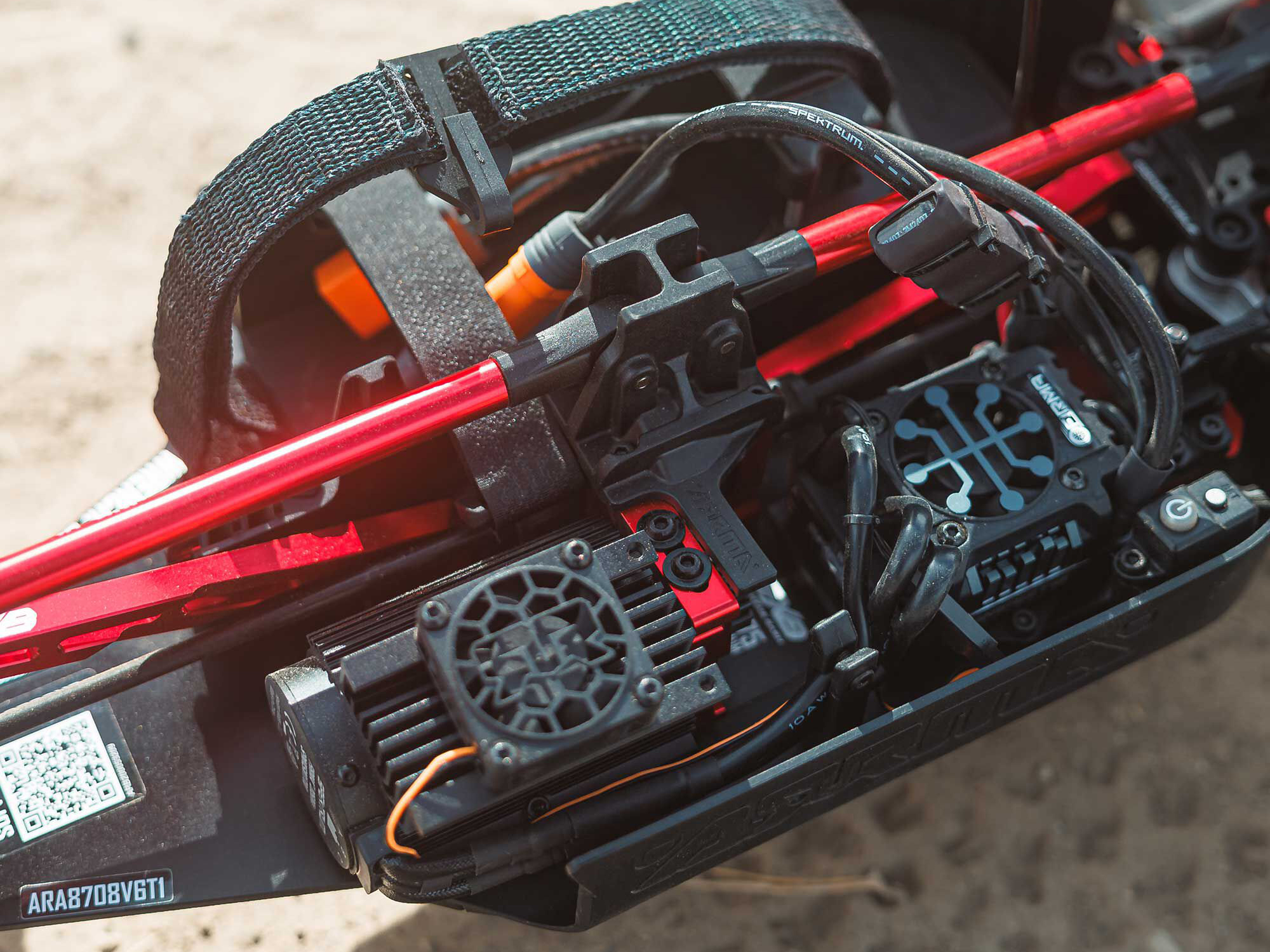 Arrma 1/8 Kraton 6S BLX 4X4 EXB Speed Monster Truck RTR Black-33