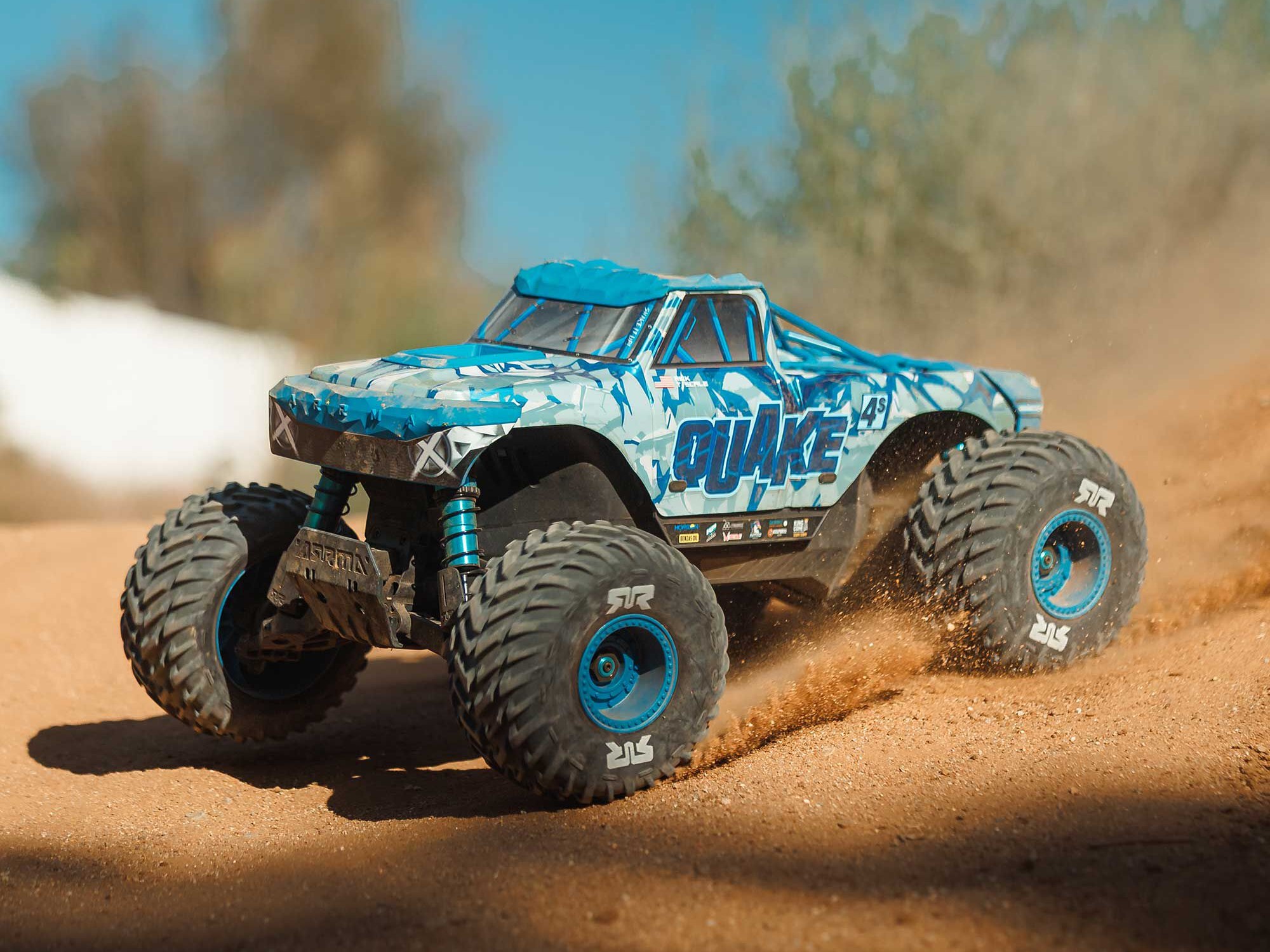 1/8 QUAKE 4S DSC 4X4 RTR Monster Truck, White/Blue-26