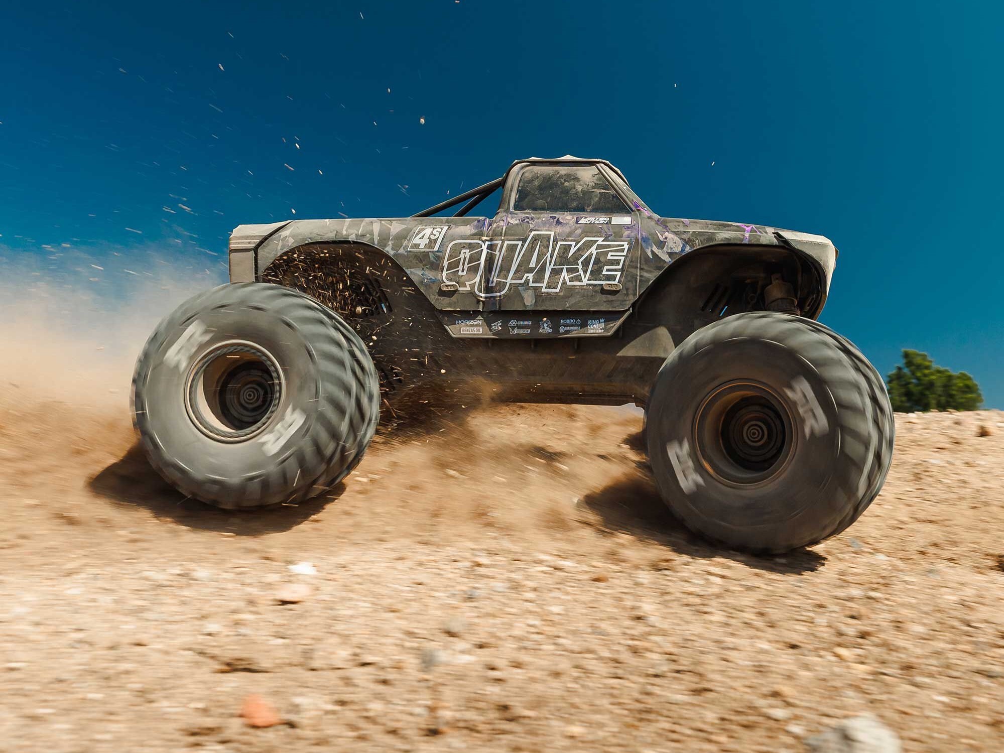 1/8 QUAKE 4S DSC 4X4 RTR Monter Truck, LE Black/Pearl-26