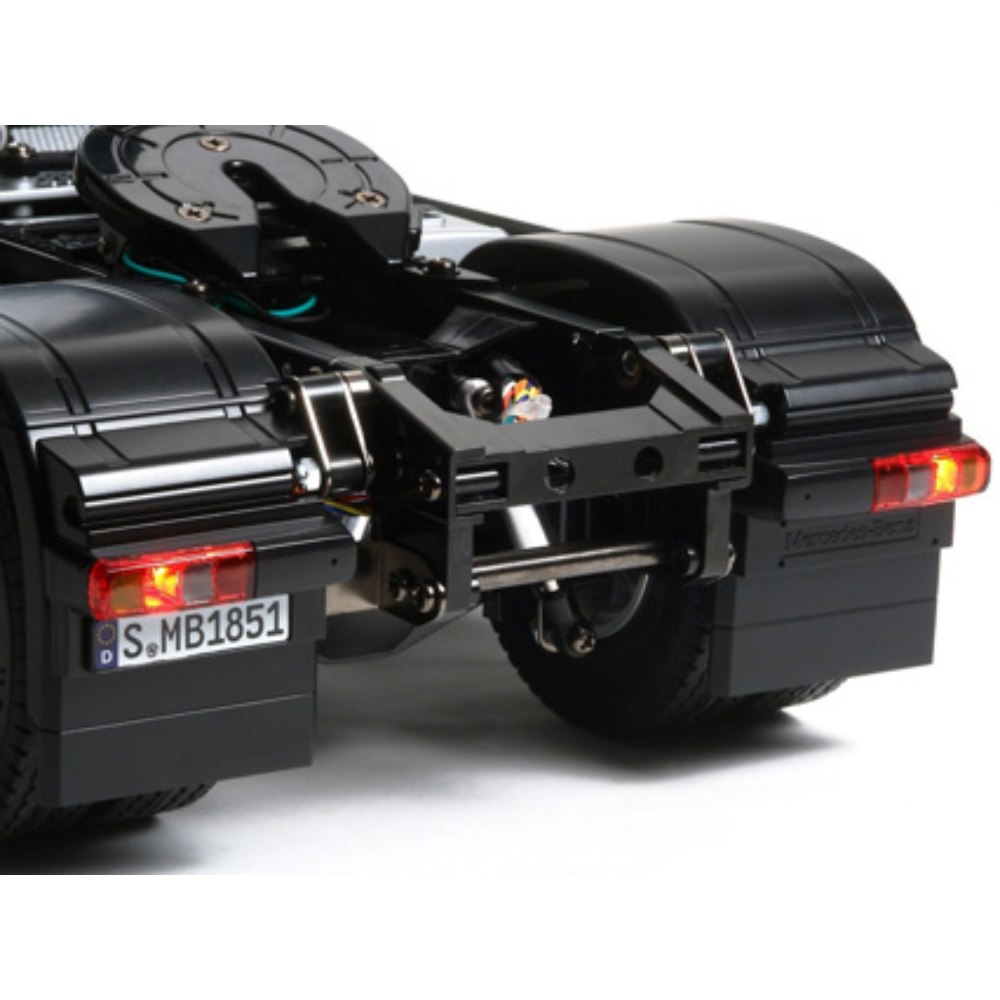 tamiya-mercedes-benz-actros-1851-gigaspace