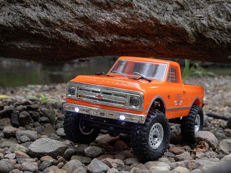 Axial 1/24 SCX24 1967 Chevrolet C10 4WD Truck RTR - Orange-6