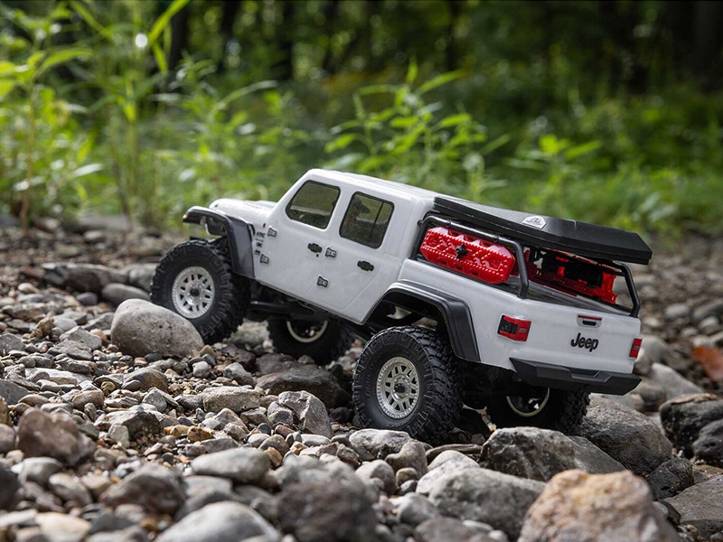 Axial SCX24 Jeep Gladiator 4WD Rock Crawler RTR - White-10