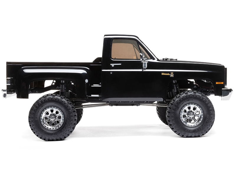 Axial 1/10 SCX10 III Base Camp 1982 Chevy K10 4X4 RTR - Black-3