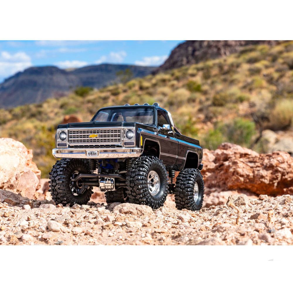 Traxxas TRX-4M Chevrolet 1979 K10 1:18 4WD Electric Trail Crawler, Black (+ TQ, ECM-2.5, Titan 87T, 750mAh LiPo, USB charger)-8