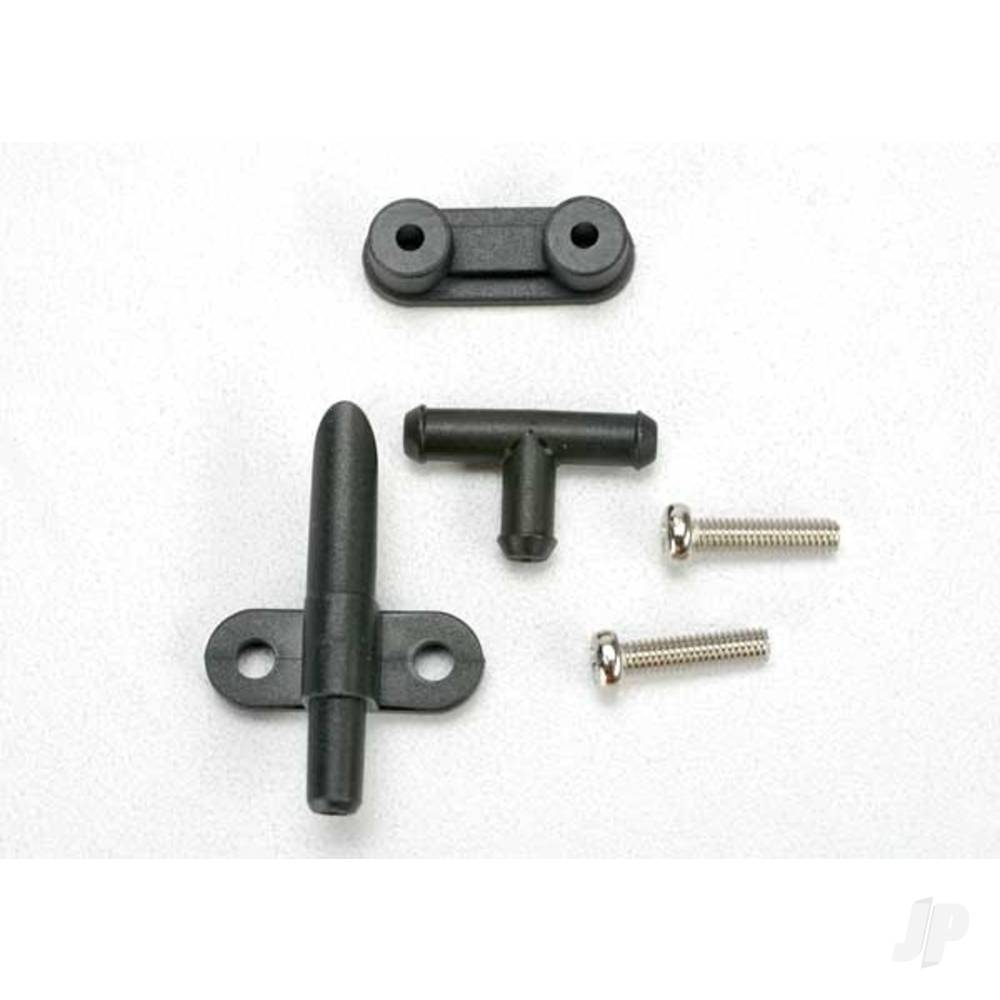 Traxxas Water pick-up / backing plate / tee-fitting