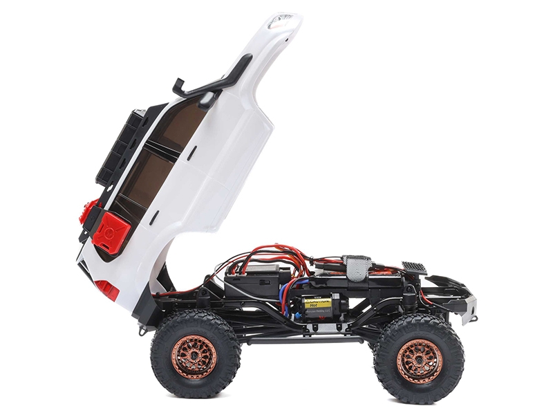 Axial 1/24 SCX24 Lexus GX 470 4x4 Rock Crawler RTR - White-4