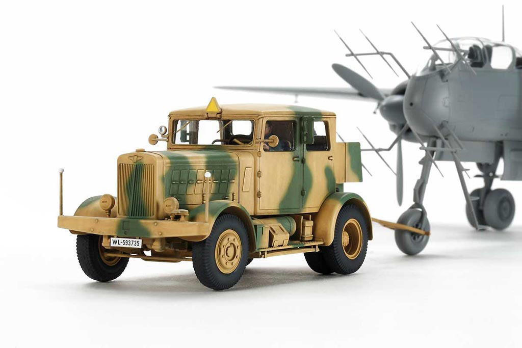 tamiya-148-german-heavy-tractor-ss-100