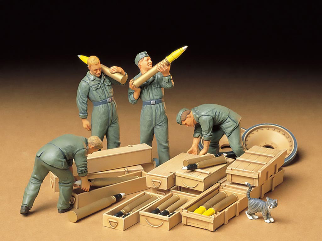 tamiya-german-tank-ammo-loading-crew
