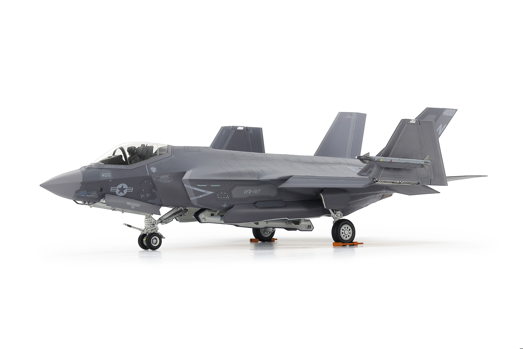 Tamiya 1/48 F-35C Lightning II
