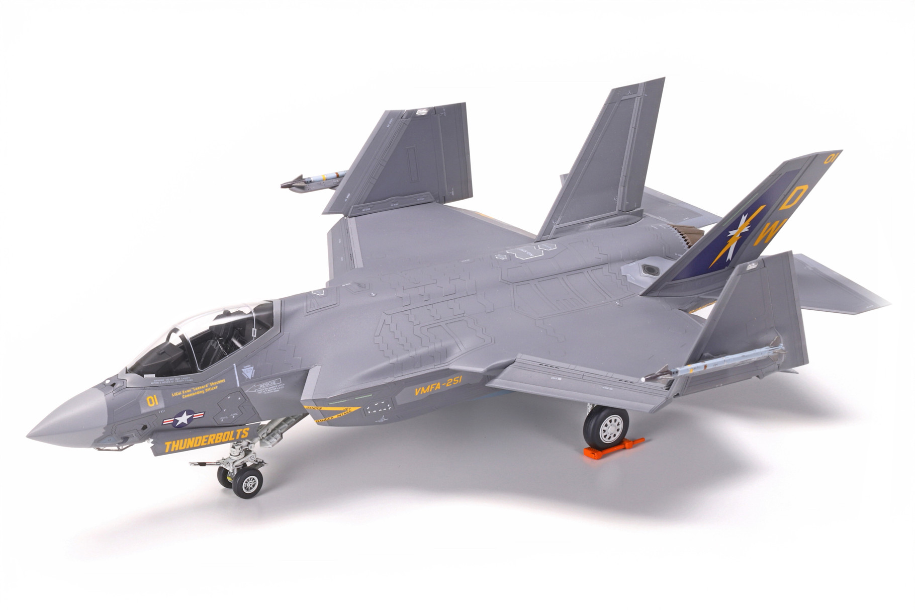 Tamiya 1/72 F-35C Lightning II