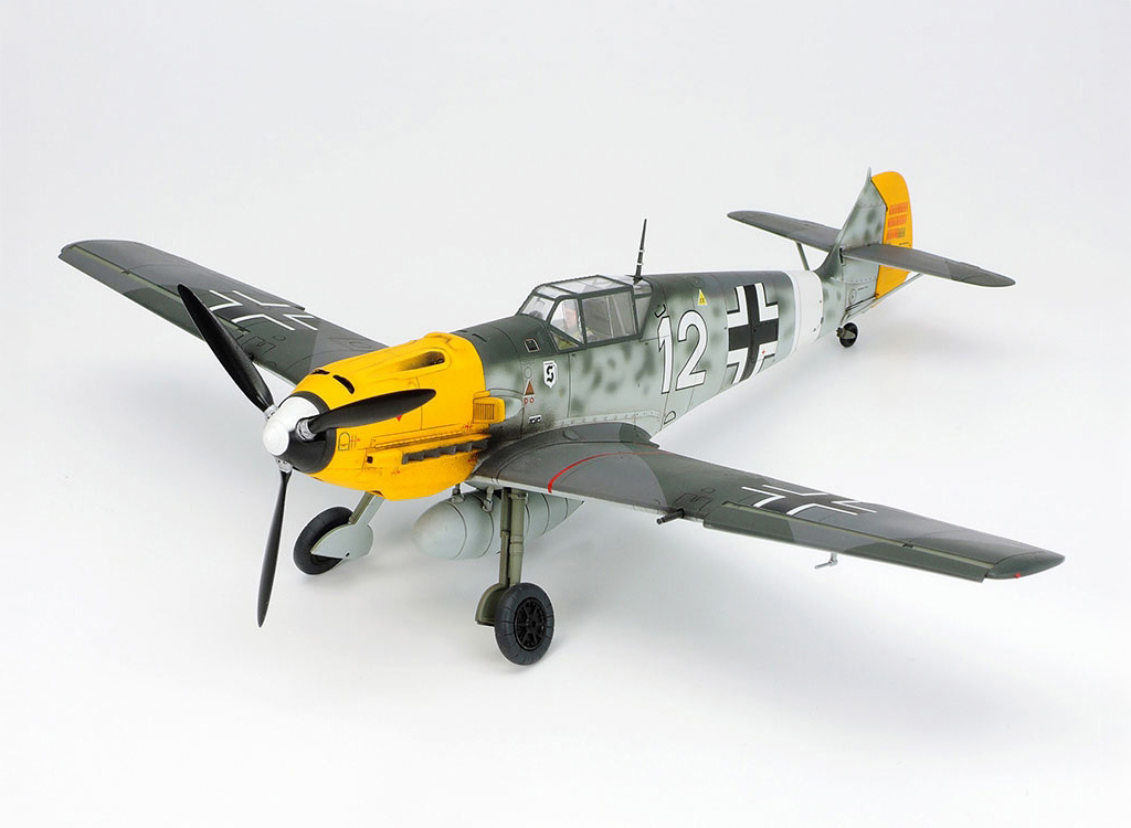 Tamiya MESSERSCHMITT BF109E-4/7 TROP