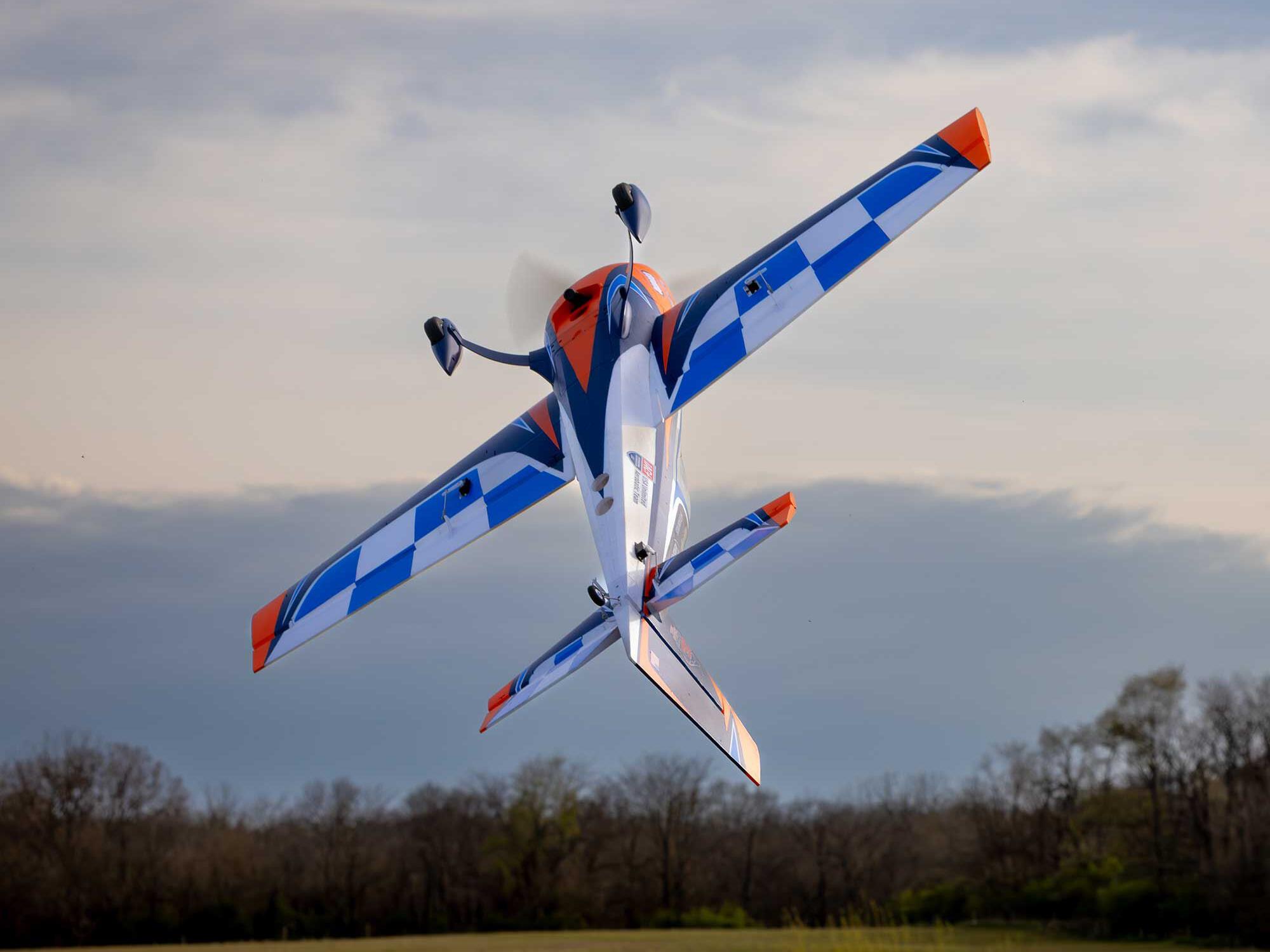 Extra 330 SC 3D 1.3m BNF Basic with AS3X and SAFE Select-17
