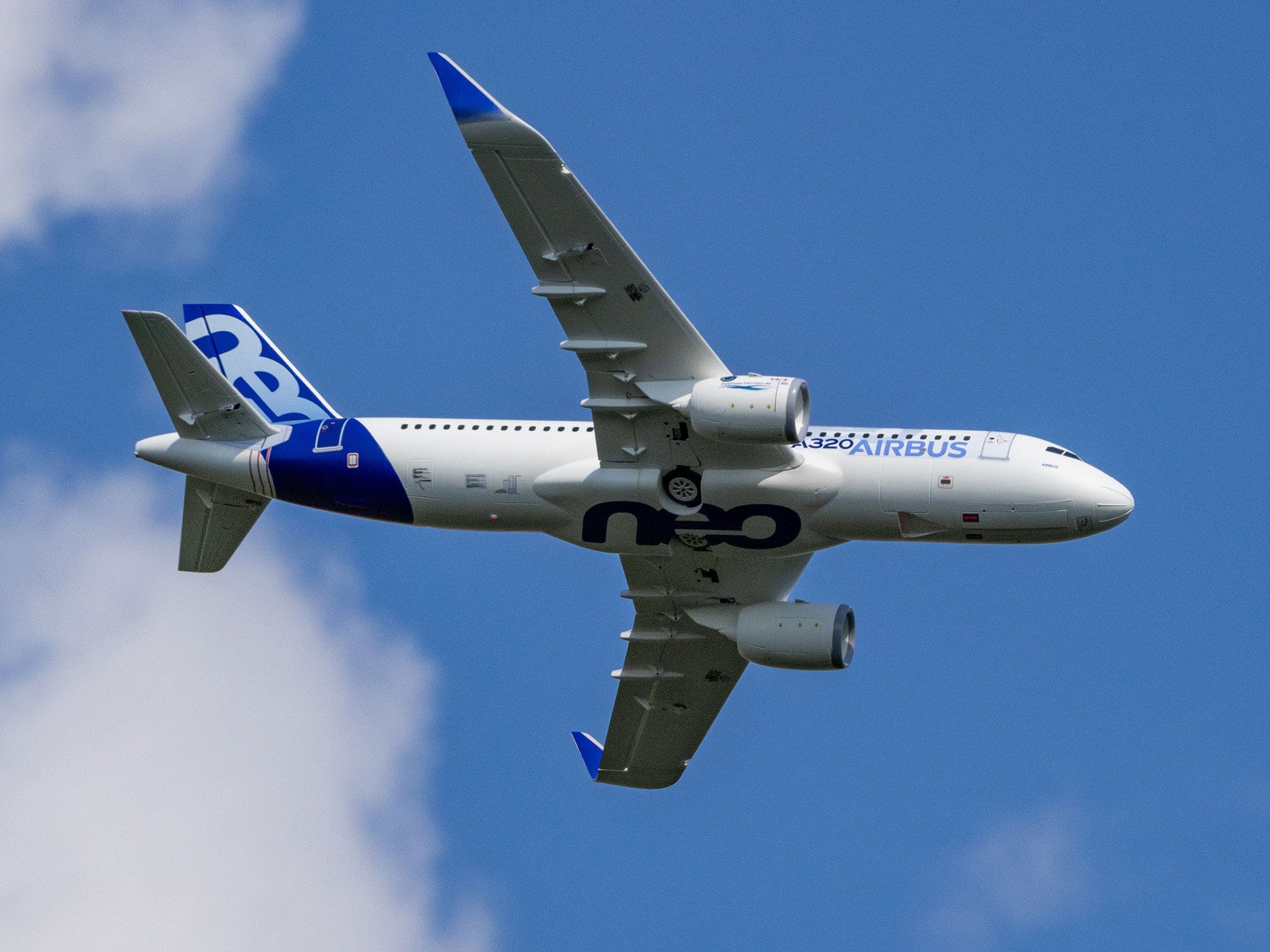 Airbus A320neo Twin 64mm EDF BNF Basic w/AS3X+ SAFE-19