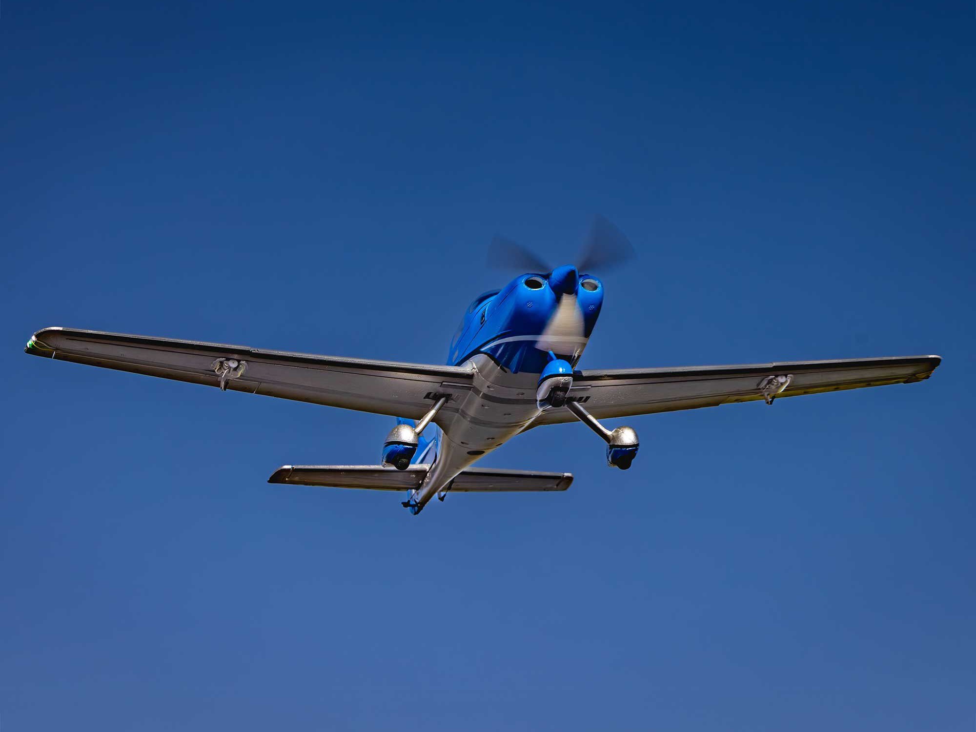 UMX Cirrus SR22T BNF Basic with AS3X and SAFE Select-16