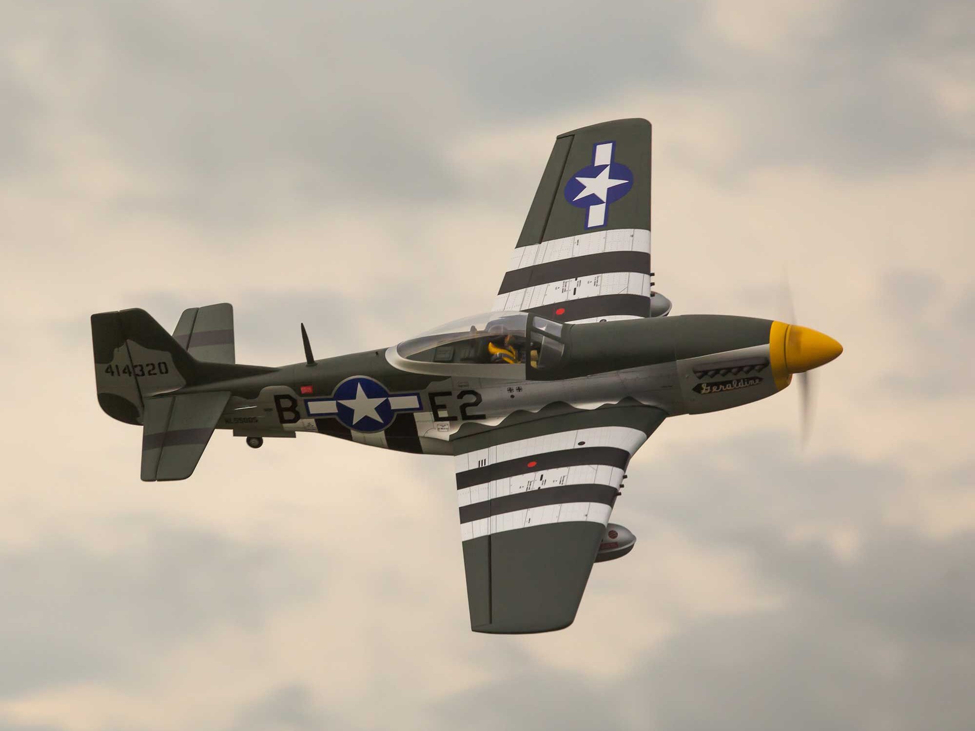 P-51D Mustang 20cc ARF, 69.5"-26