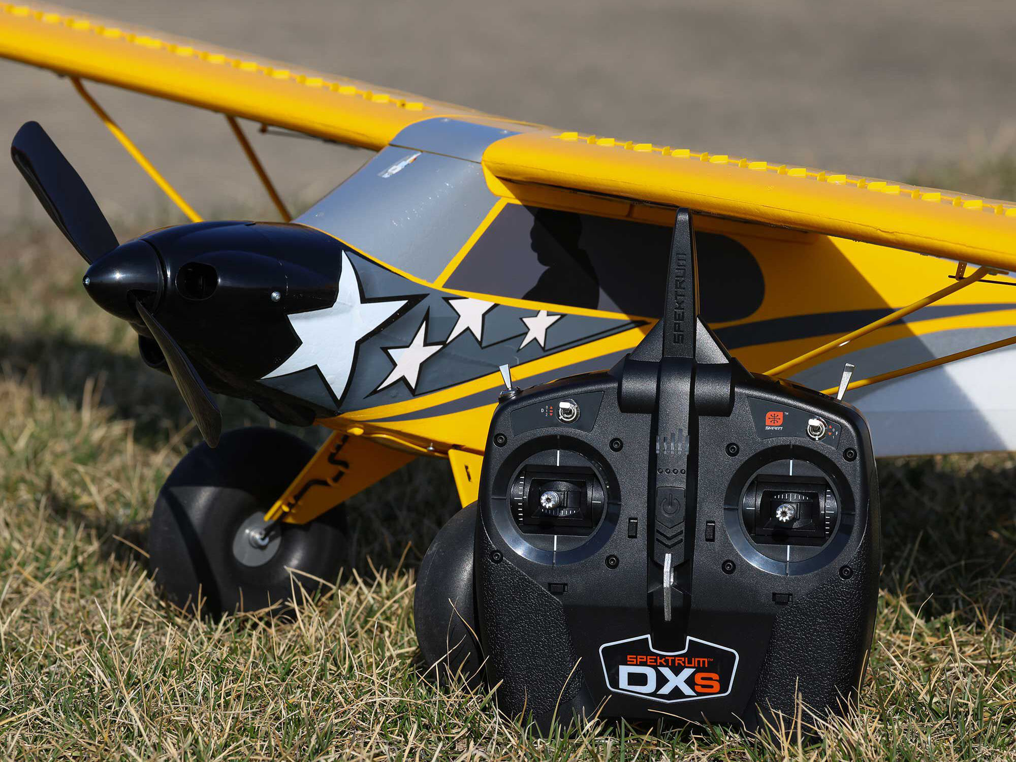 Carbon Cub S 2 1.3m Cleetus McFarland Special Edition BNF Ba-17