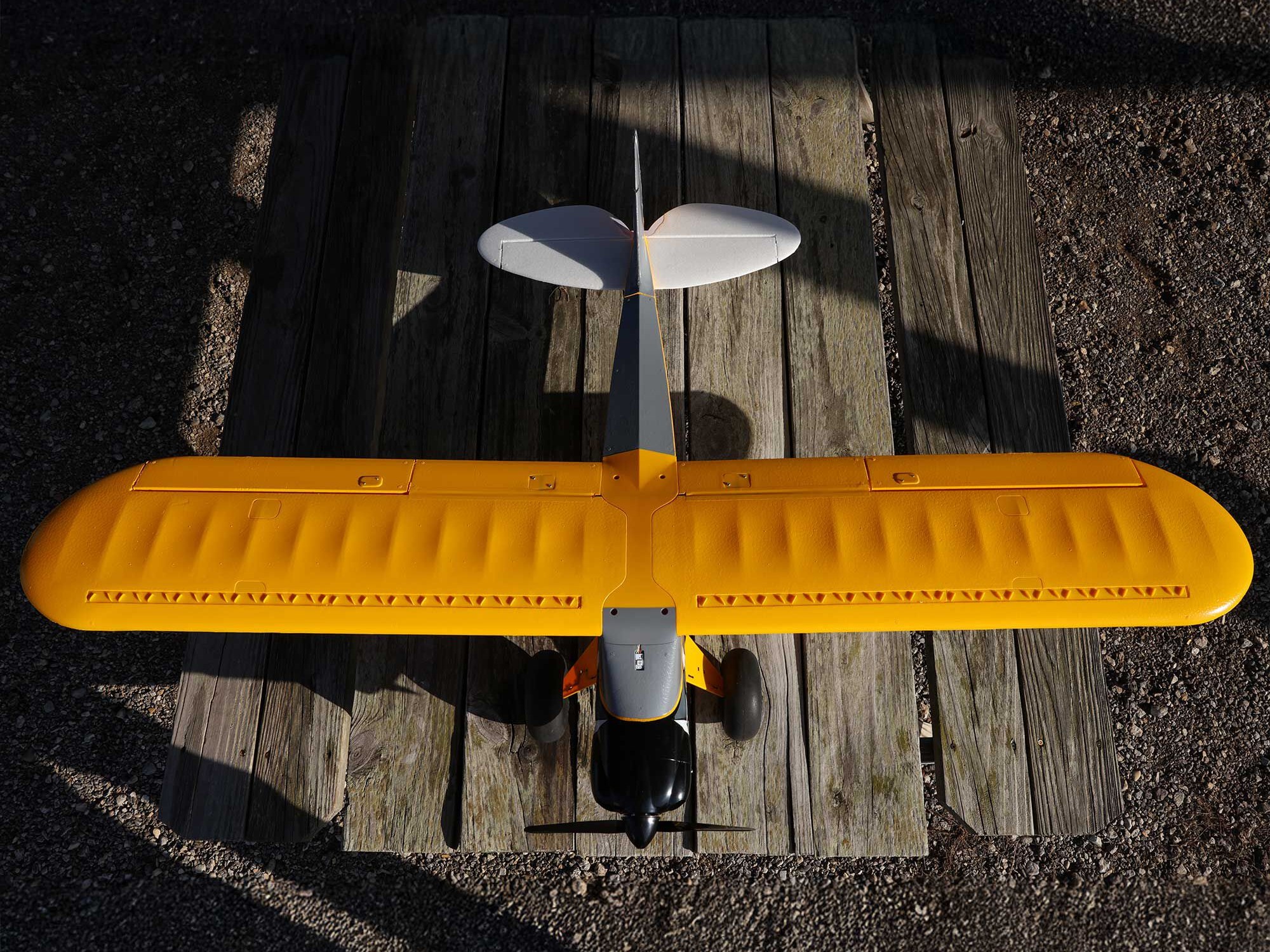 Carbon Cub S 2 1.3m Cleetus McFarland Special Edition BNF Ba-19