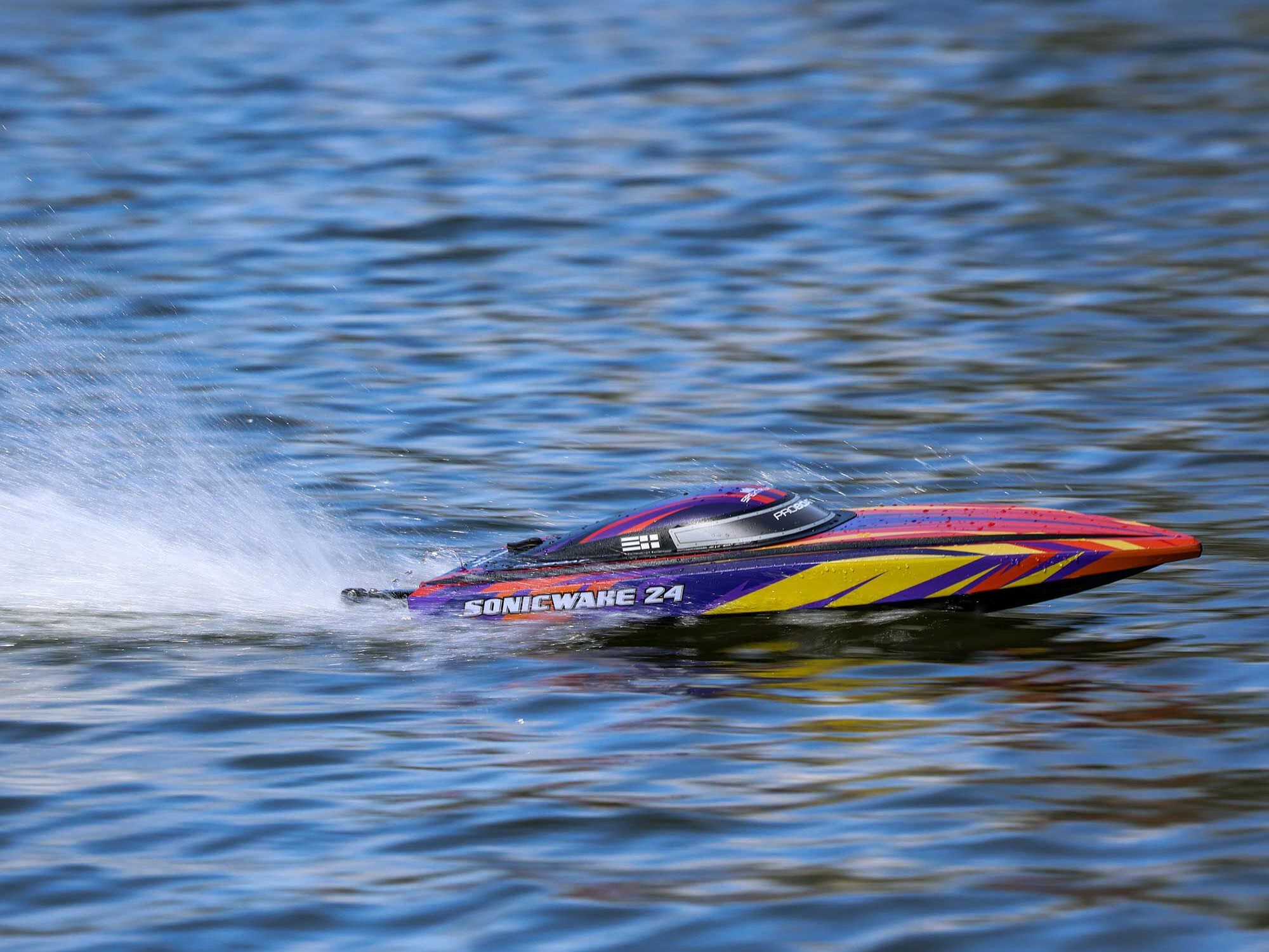 Sonicwake 24" Self-Righting Brushless Deep-V RTR, Red-21